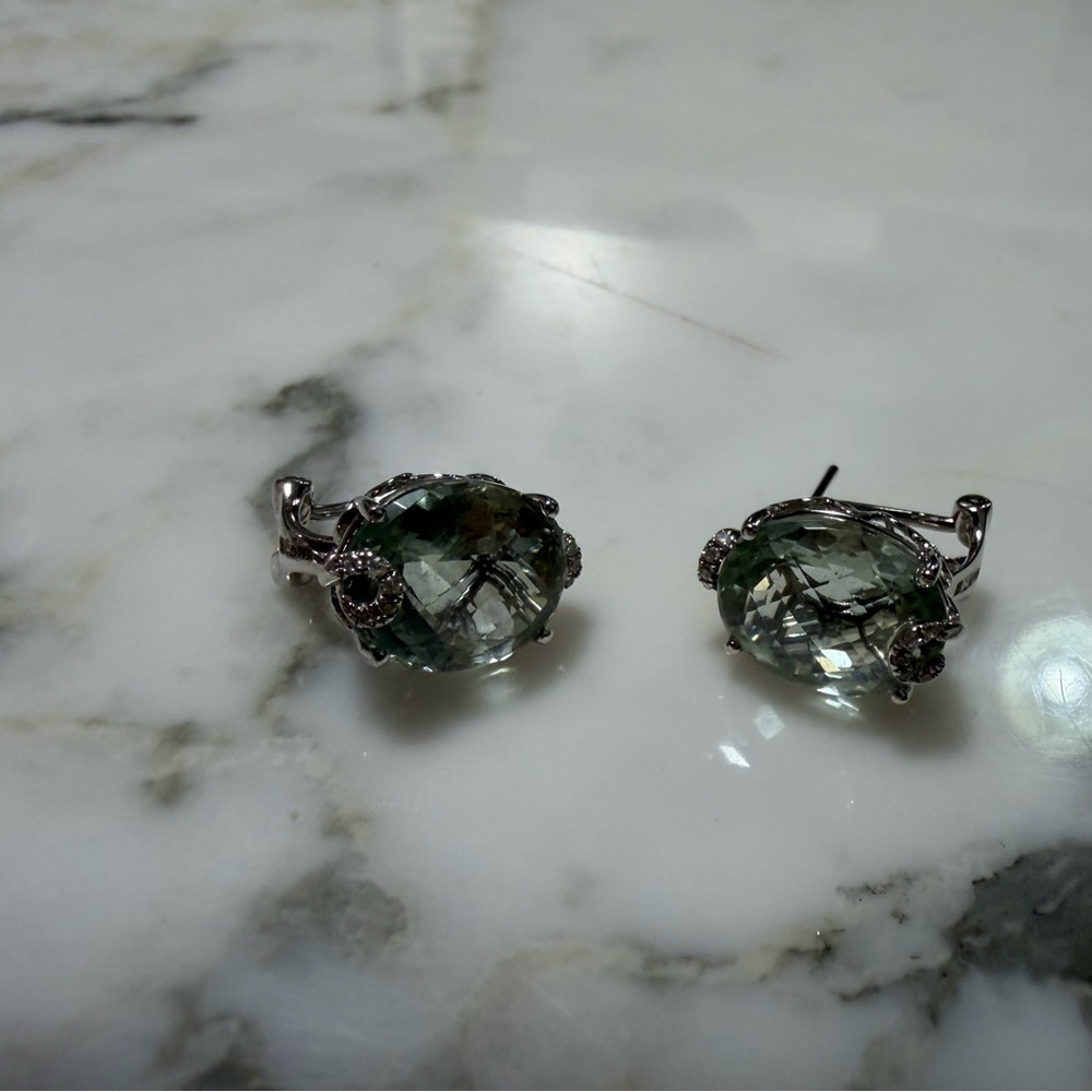 White gold, green topaz and diamond stud earrings - Women Jewelry